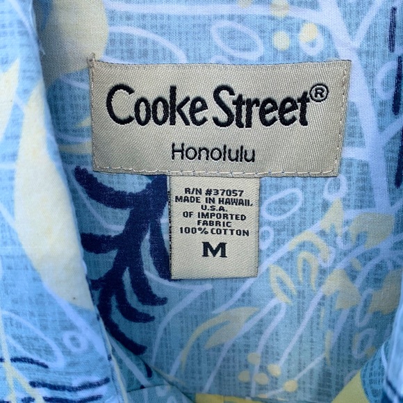 Cooke Street Honolulu Authentic Hawaiian Aloha Shirt - Medium - Picture 9 of 12